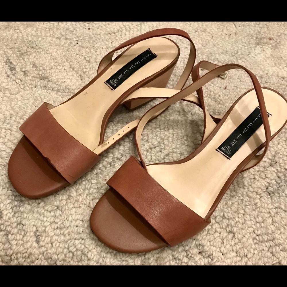 Steven by Steve Madden low heel leather sandals
